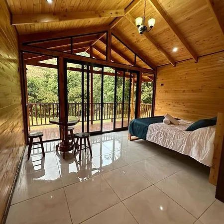 Entre Arboles Lodge San Gerardo de Dota Exterior photo