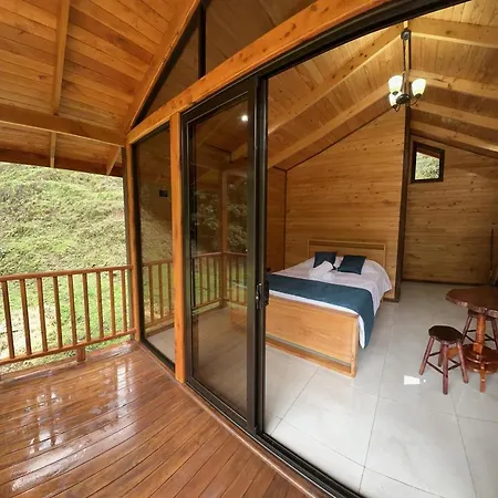 Entre Arboles Lodge San Gerardo de Dota Exterior photo